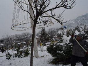 BAYIRKÖY'DE KAR TEMİZLİĞİ