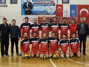 1308 OSMANELİ BELEDİYE SPOR VOLEYBOL TAKIMI BÖLGESEL LİGDE