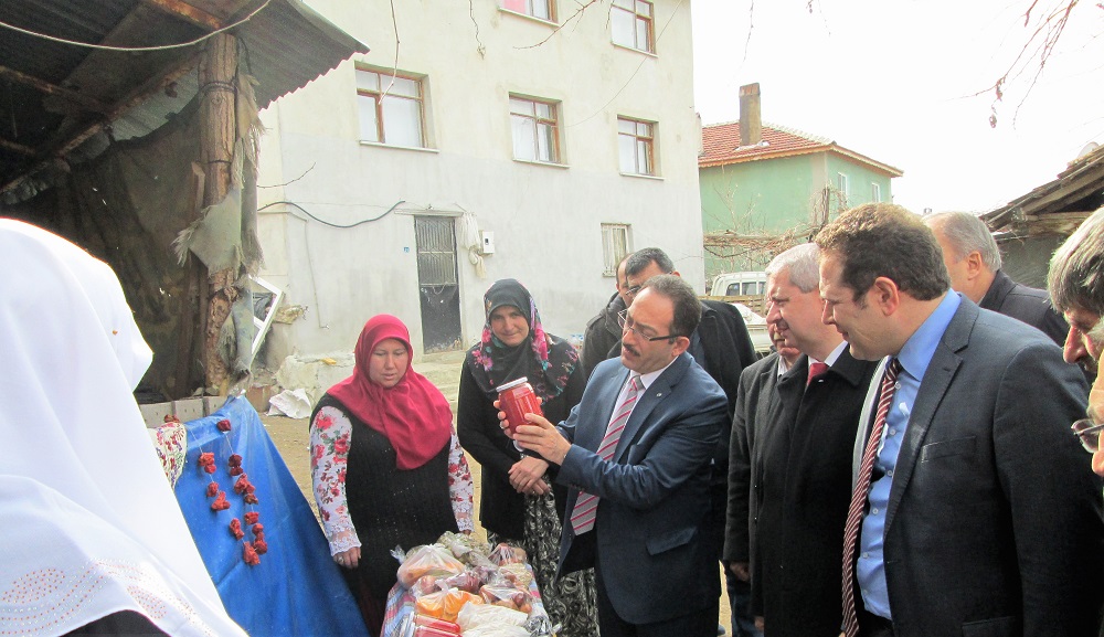 KAYIBOYU ÇİFTÇİ KADINLARI İLK MİSAFİRLERİNİ AĞIRLADI