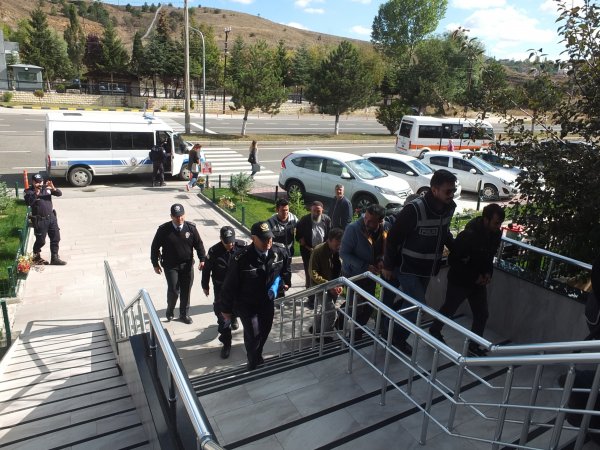 SERBEST BIRAKILDILAR
