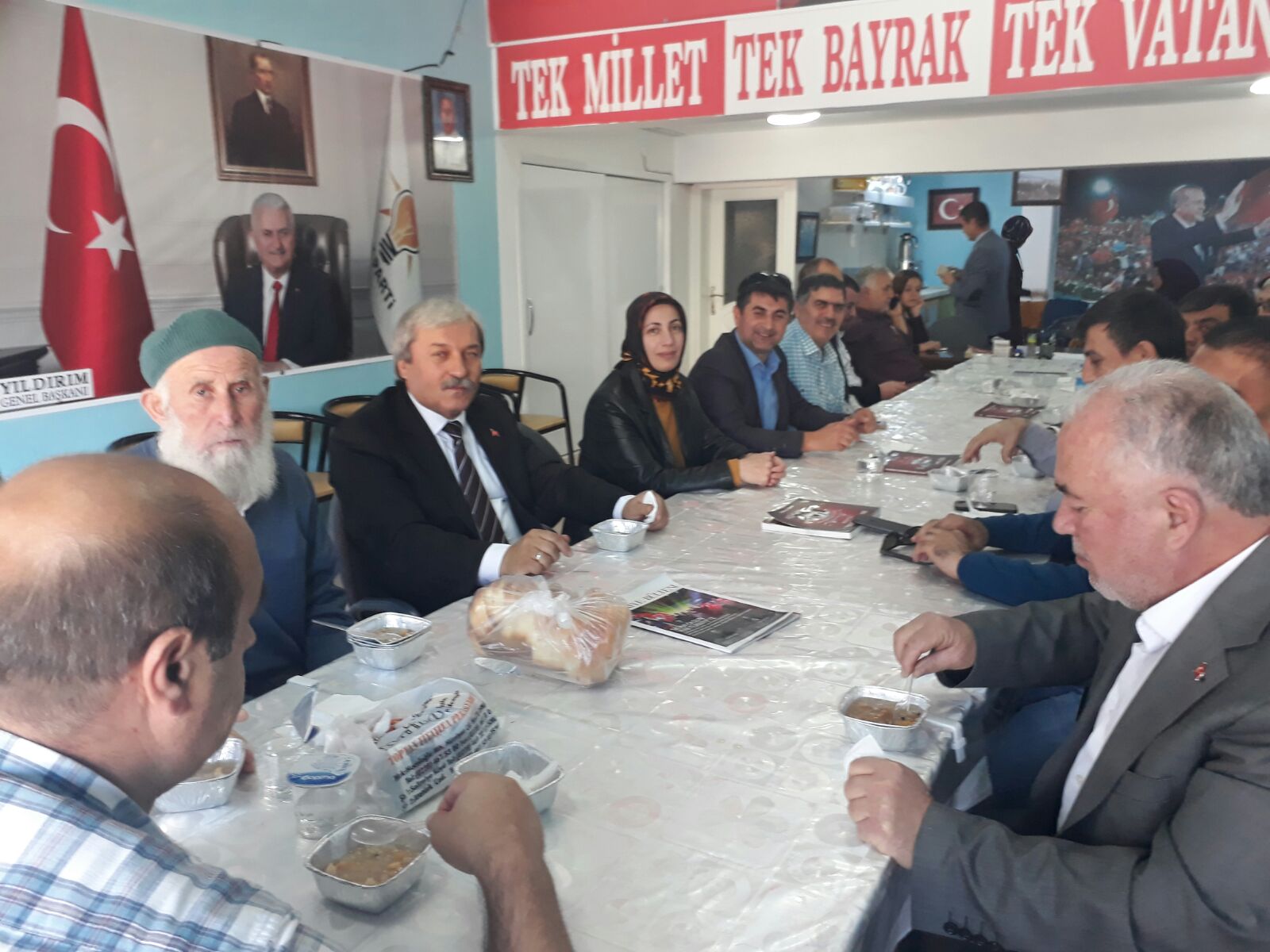 AK PARTİ OSMANELİ İLÇE TEŞKİLATINDAN AŞURE İKRAMI