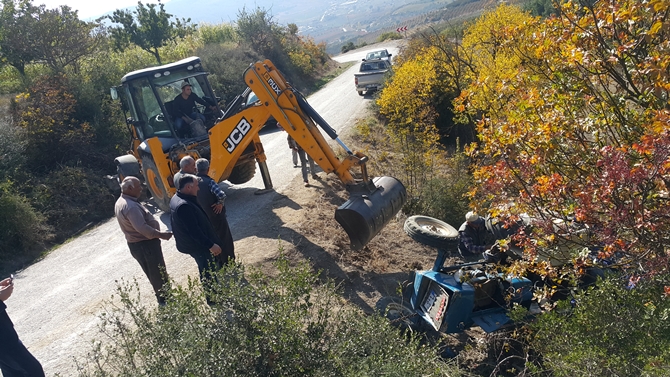 BEŞEVLER'DE TRAKTÖR KAZASI