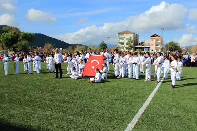 29 EKİM CUMHURİYET BAYRAMI COŞKUYLA KUTLANDI