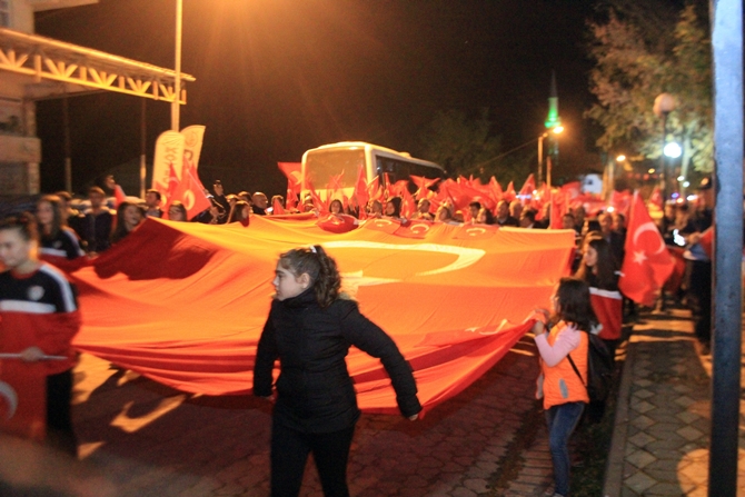 CUMHURİYET BAYRAMI'NIN 94. YILINDA FENER ALAYI COŞKUSU