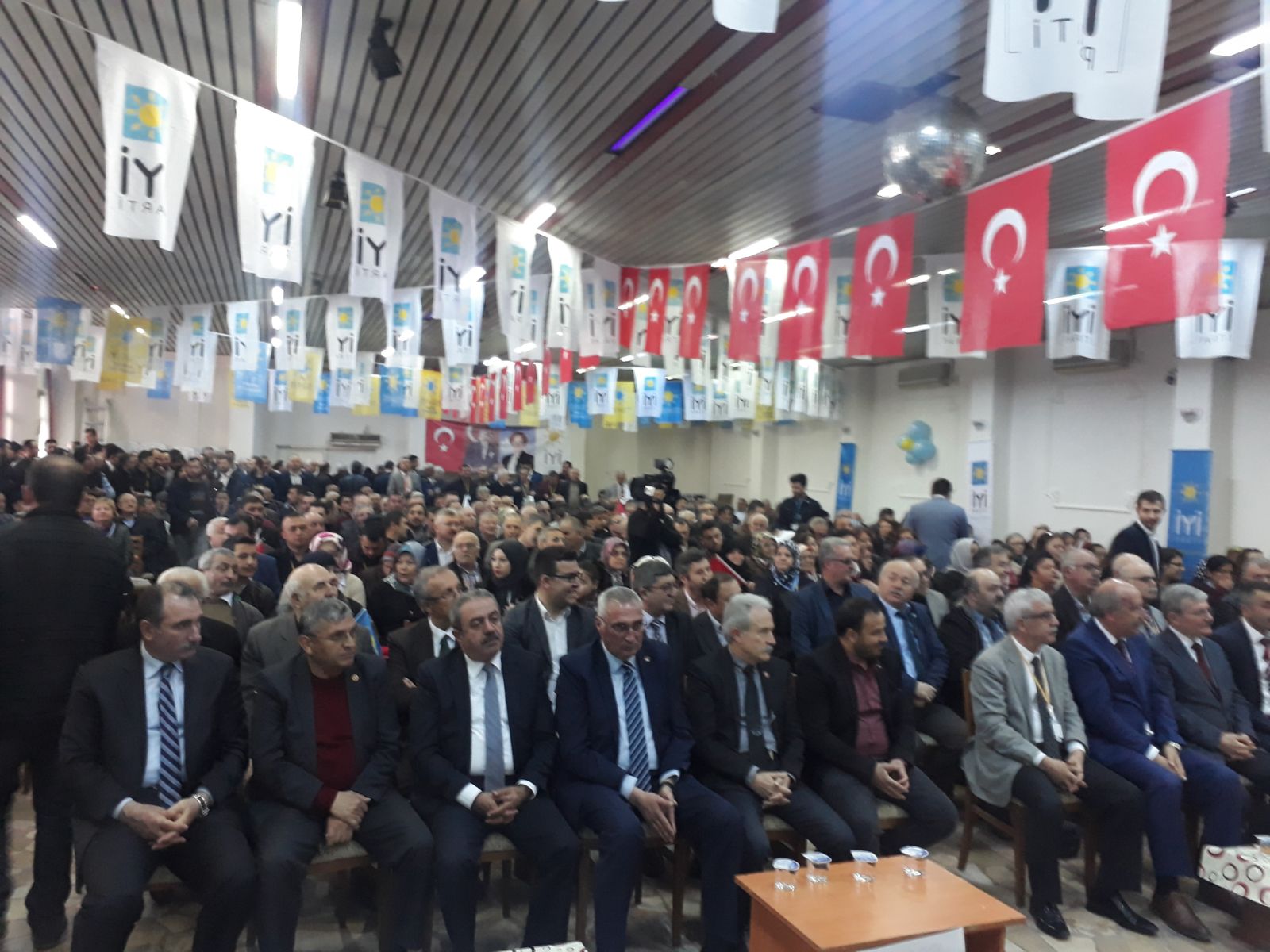 İYİ PARTİ İL KONGRESİ GERÇEKLEŞTİRİLDİ