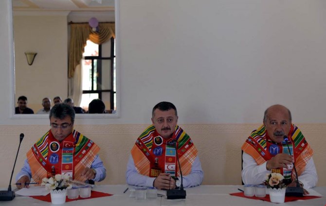 yoruk-kurultayi.jpg yoruk-kurultayi.jpg
